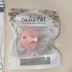 Ryan & Rose Cutie PAT Pacifier and Teether - Soft Pink